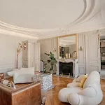 Luxurious 3-Bedroom Apartment Lafayette Printemps
